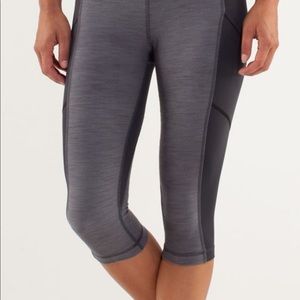 lululemon athletica cropped leggings